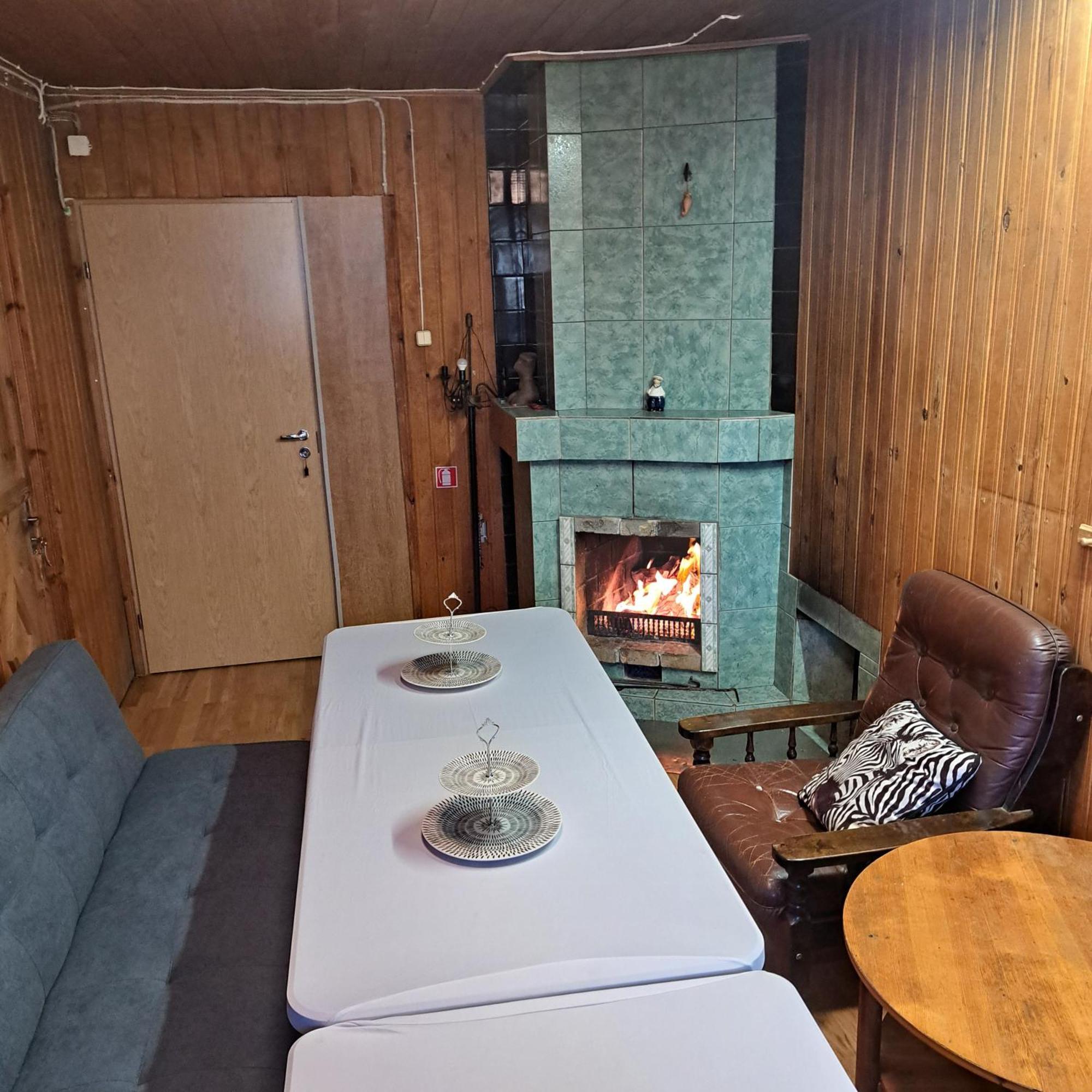 Tolli Hostel & Holiday House Valga Extérieur photo